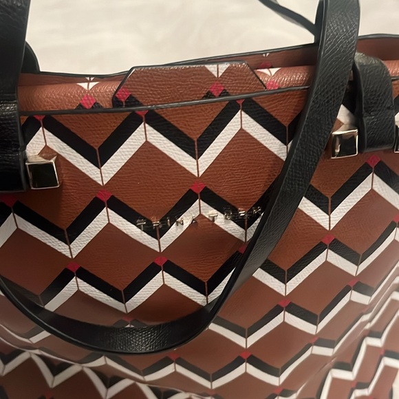 Trina Turk pattern tote bag - Picture 2 of 5